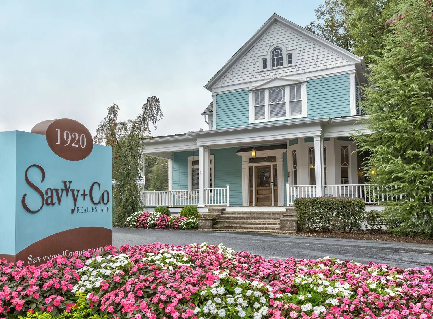 Lauren Brumlow, Broker · NC/SC REALTOR®
